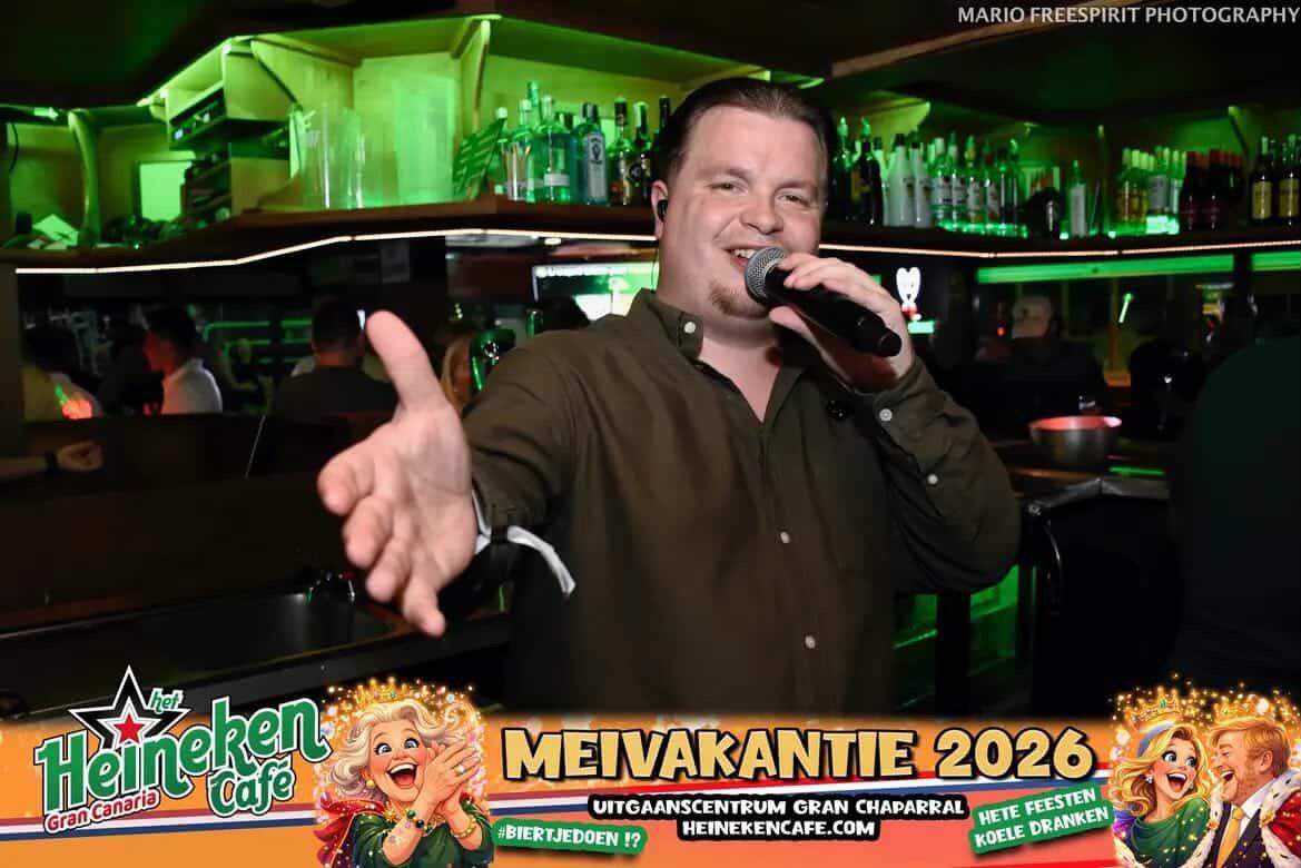 Youri van Arnhem treedt op in het Heineken Café